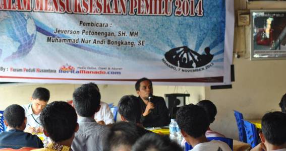 Forum Peduli Nusantara saat menggelar diskusi beberapa waktu lalu (foto Beritamanado)