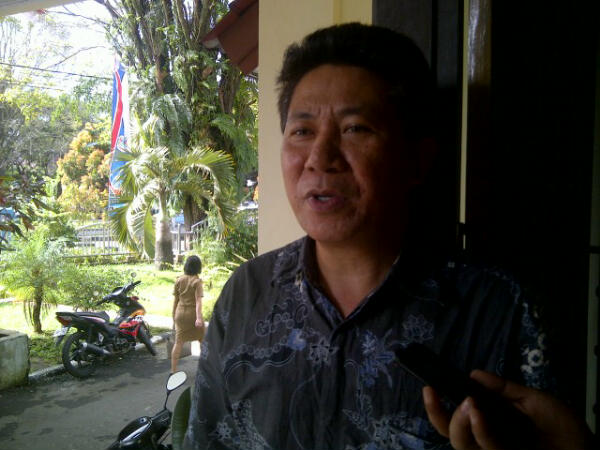 Jhon Iroth, Sekretaris Komisi D DPRD Manado