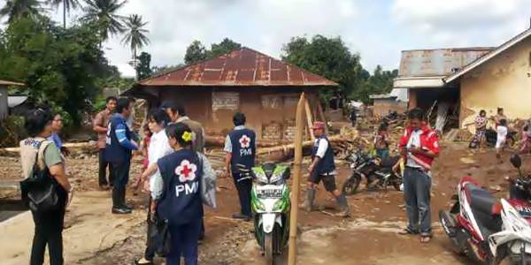 PMI Sulut - Saat berada di Tateli Kabupaten Minahasa