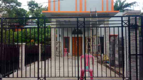 Rumah mewah milik salah satu pejabat Bitung (foto beritamanado)