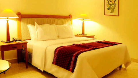 Rasakan sensasi menginap di kamar yang super nyaman Aryaduta Hotel Manado (foto ist)