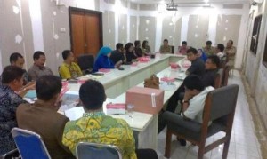 Suasana Diskusi saat DPRD Manado menerima kunjungan kerja DPRD Garut