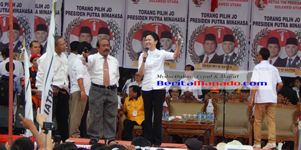 Calon DPD Sulut terpilih Aryanti Baramuli saat menjadi jurkam pada calon Presiden Prabowo