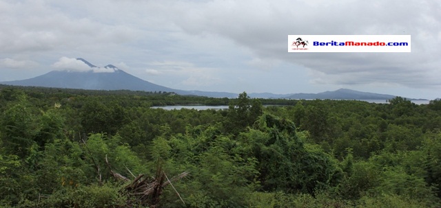 Danau Tasik Oki Penimbunan Pantai dan Mangrove di Kema I Polres Minut dan BKPRD tinjau lokasi 2