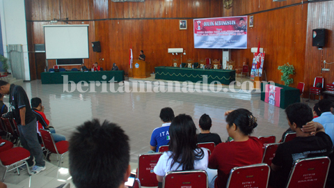 Diskusi kebangsaan yang digelar GMNI Kota Bitung (foto beritamanado)