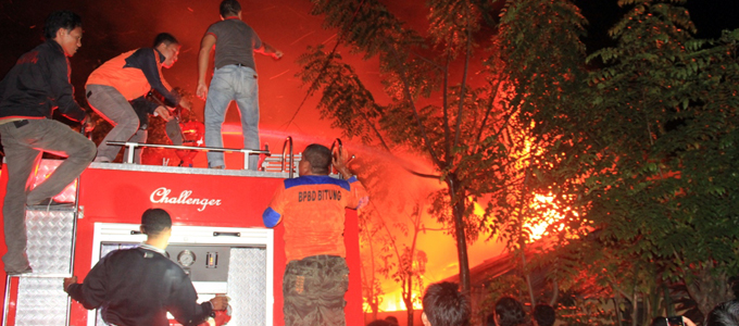 Kebakaran di Mangga Dua Girian Kota Bitung (foto ist)