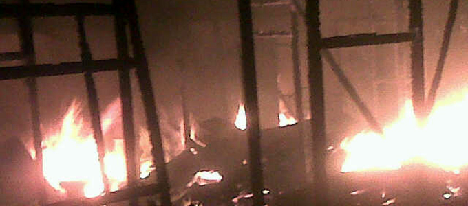 Kebakaran di Mangga Dua Girian Kota Bitung (foto ist)