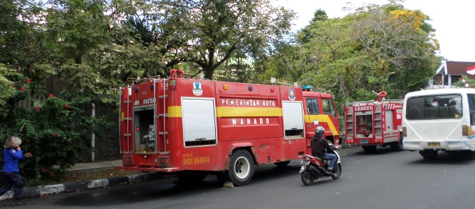 Mobil Pemadam Kebakaran Manado