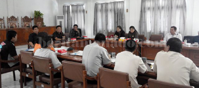 Rapat kerja Pokja B DPRD Kota Bitung (foto beritamanado)