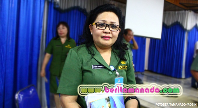 Esther Lumingkewas Kepala BPP KP Kota Manado