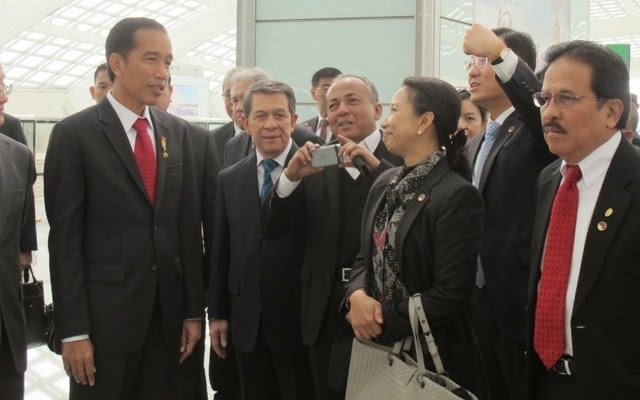 Kegiatan Gubernur Sarundajang dan Presiden Jokowi di Tiongkok 2