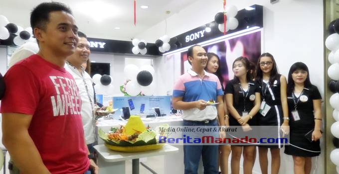 Pembukaan Sony Mobile Store di itCenter Manado