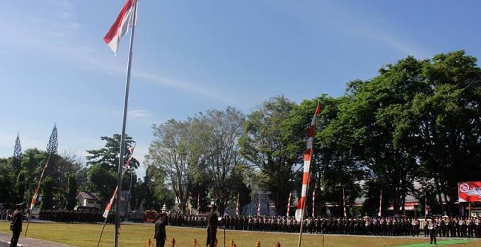 Upacara Polda Sulut2