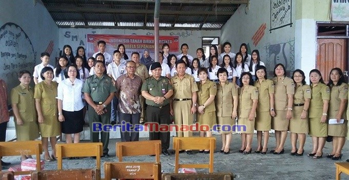 SMA N 1 Tondano 1