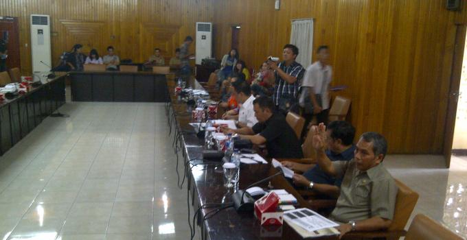 Rapat Komisi 3 DPRD Sulut