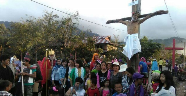 Perayaan Paskah Jemaat GMIM Imanuel Kinamang Kecamatan Maesaan 