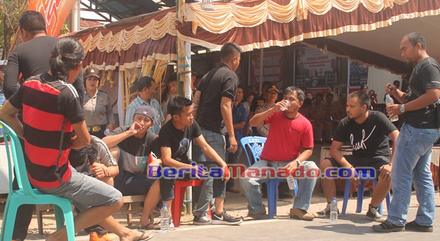 Adegan Pesta Miras Oleh Sekelompok Pemuda Kelurahan Talikuran