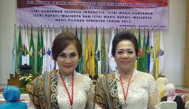 Khouni Lomban Rawung dan Rita Mantiri Tangkudung