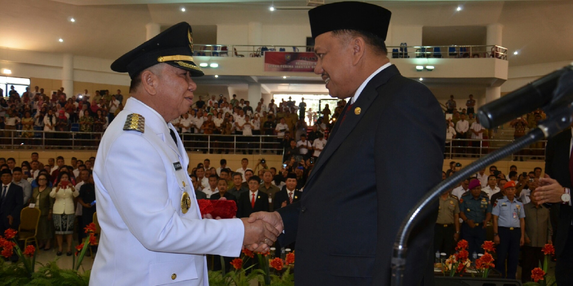 Gubernur Sulut Olly Dondokambey dan Nixon Watung
