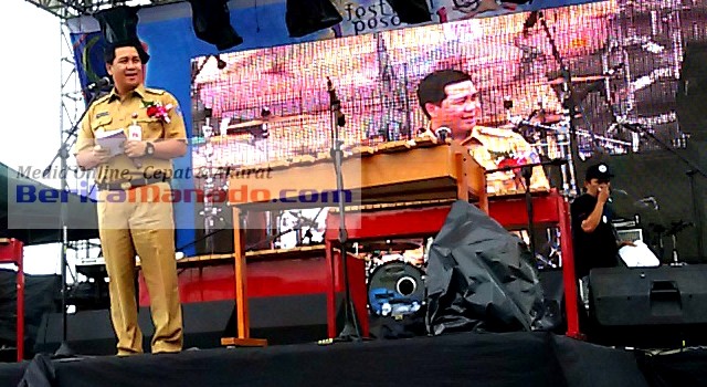 Steven Kandouw saat menyampaikan sambutan sekaligus membuka Festival Pesona Bunaken 2016