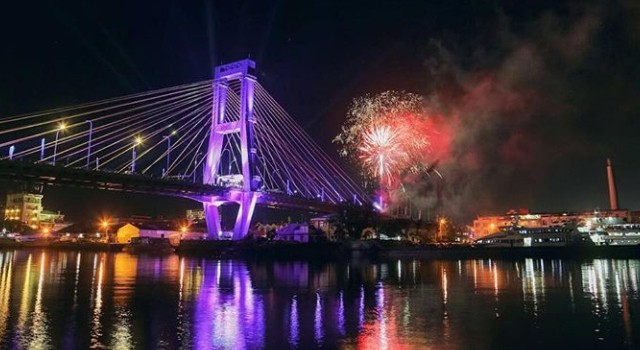 Foto yang menjadi pemenang dalam lomba foto HUT kota Manado yang ke-393 di Jembatan Soekarno