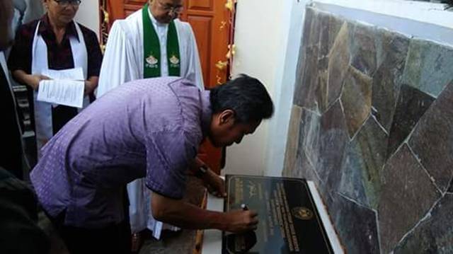 FRANKY WONGKAR Hadiri Pentahbisan Pastori dan Konsistori Jemaat GMIM Makedonia Lopana