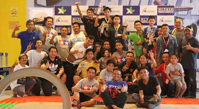 Para peserta Tamiya Competition di itCenter Manado