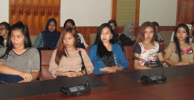 Mahasiswa Politeknik mengadu di DPRD Sulut