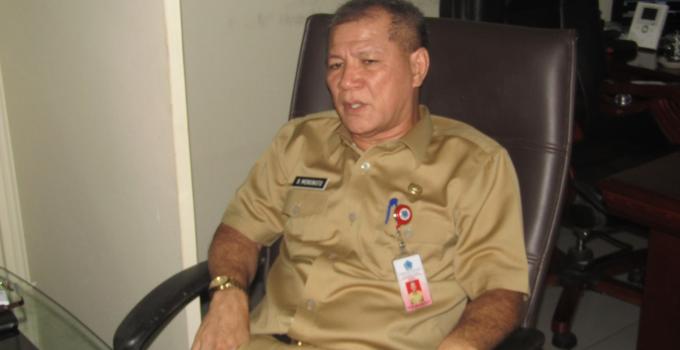 Sekretaris DPRD Sulut, A.B Mononutu