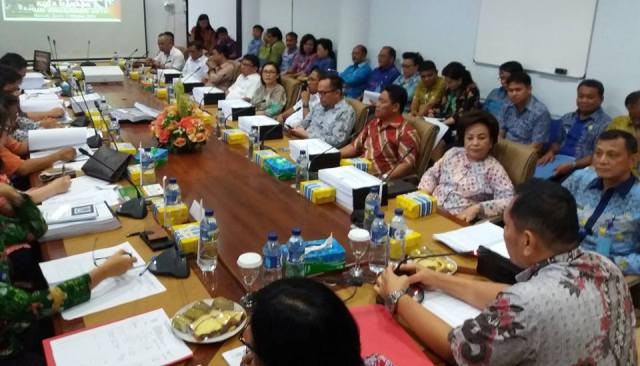 Proses konsultasi APBDP tahun anggaran 2016 Pemkot Manado di Pemprov Sulut.