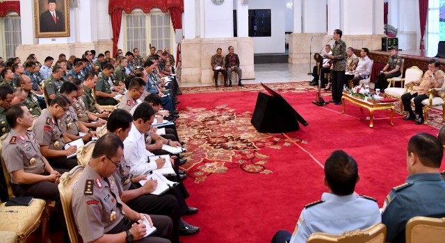 Pertemuan Presiden Joko Widodo bersama TNI-POLRI di Istana Negara