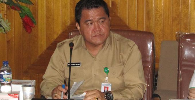 dr Maxi Rondonuwu dihearing Komisi 4 DPRD Sulut