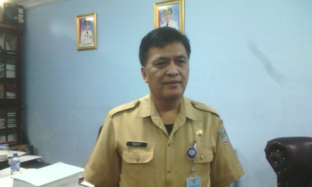 Kepala Bappeda Manado, Bart Assa.