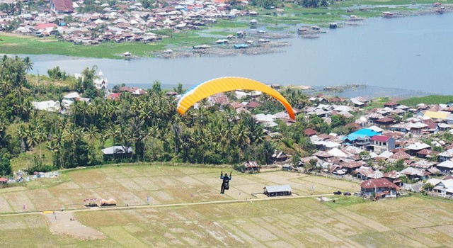 Potensi olahraga berpadu dengan panorama alam  Danau Tondano