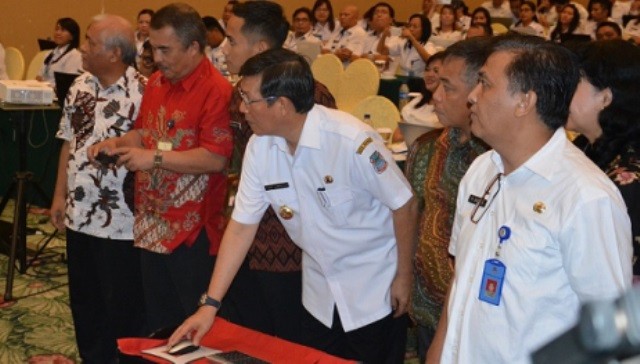 Walikota Manado saat meluncurkan program e Devplan beberapa waktu lalu.