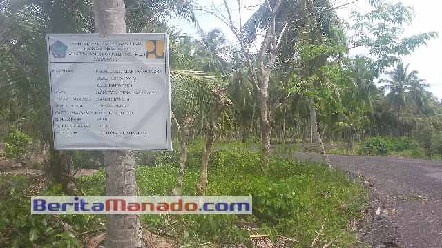 Proyek Jalan di Desa Bajo Kecamatan Tatapaan