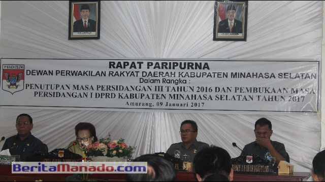 Ketua DPRD Minsel, Jenny J. Tumbuan, SE Saat Memimpin Rapat Paripurna