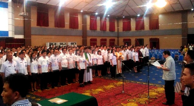 Pelantikan 549 pejabat baru di lingkup pemerintah kota Manado