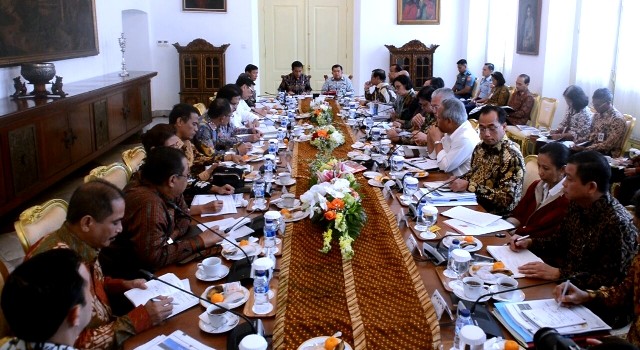 Rapat kabinet Joko Widodo dan Jususf Kalla di Istana Bogor