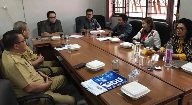 Pertemuan Disbudpar Minahasa dengan pimpinan DPRD Minahasa serta anggota Komisi II
