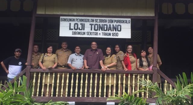 Tim Disbudpar Minahasa saat meninjau lokasi pelksanaan Lomba Pidato Bahasa Daerah