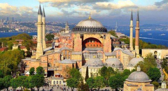 Ayasofya (Hagia Sophia)