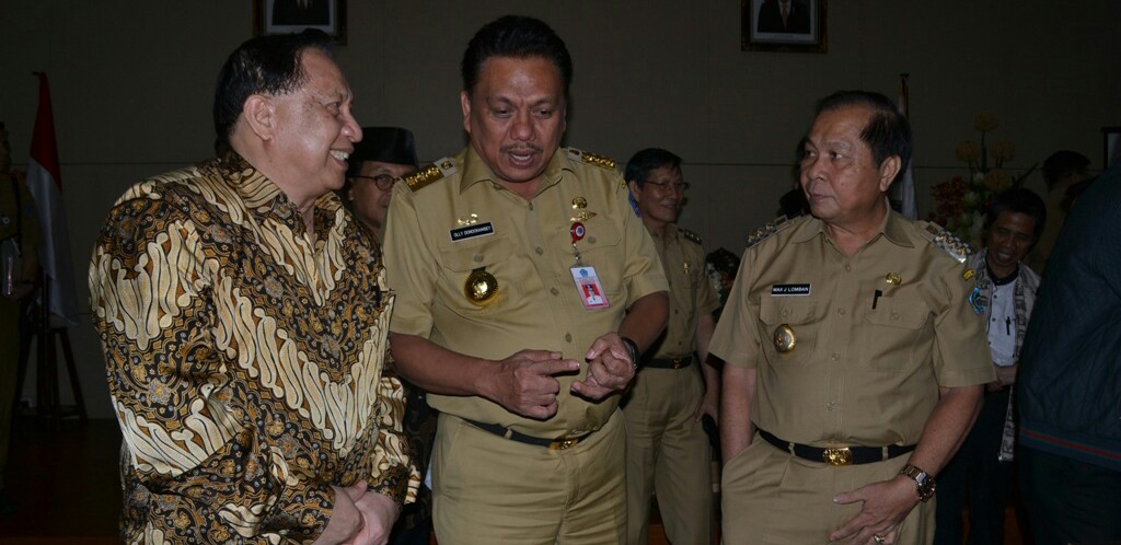 Walikota Bitung bersama Gubernur dan anggota DPR RI