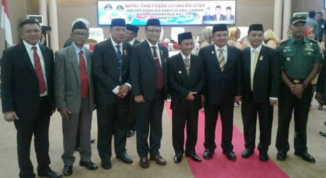 Wakil Bupati Minut Ir Joppi Lengkong menghadiri paripurna istimewa HUT Kota Gorontalo.