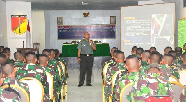 Pembekalan Batalyon Infanteri Raider 712/Wiratama menerima pembekalan Tim SUAD