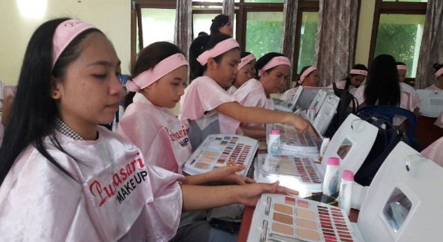 Beauty Class yang disponsori oleh Purbasari disambut antusias oleh para peserta FGD