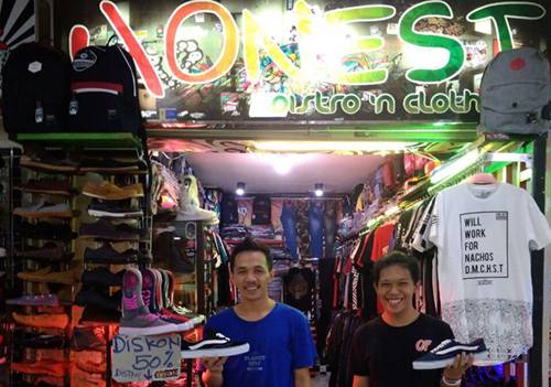Honest Distro and Clothing di itCenter