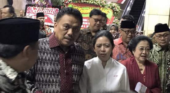 Olly Dondokambey dan Puan Maharani dan Megawati