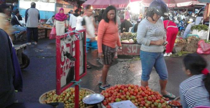 Aktivitas di Pasar Bersehati Manado