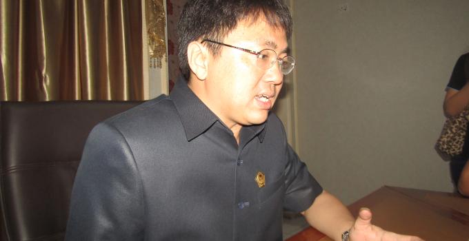 Ketua DPRD Sulut Andrei Angouw 